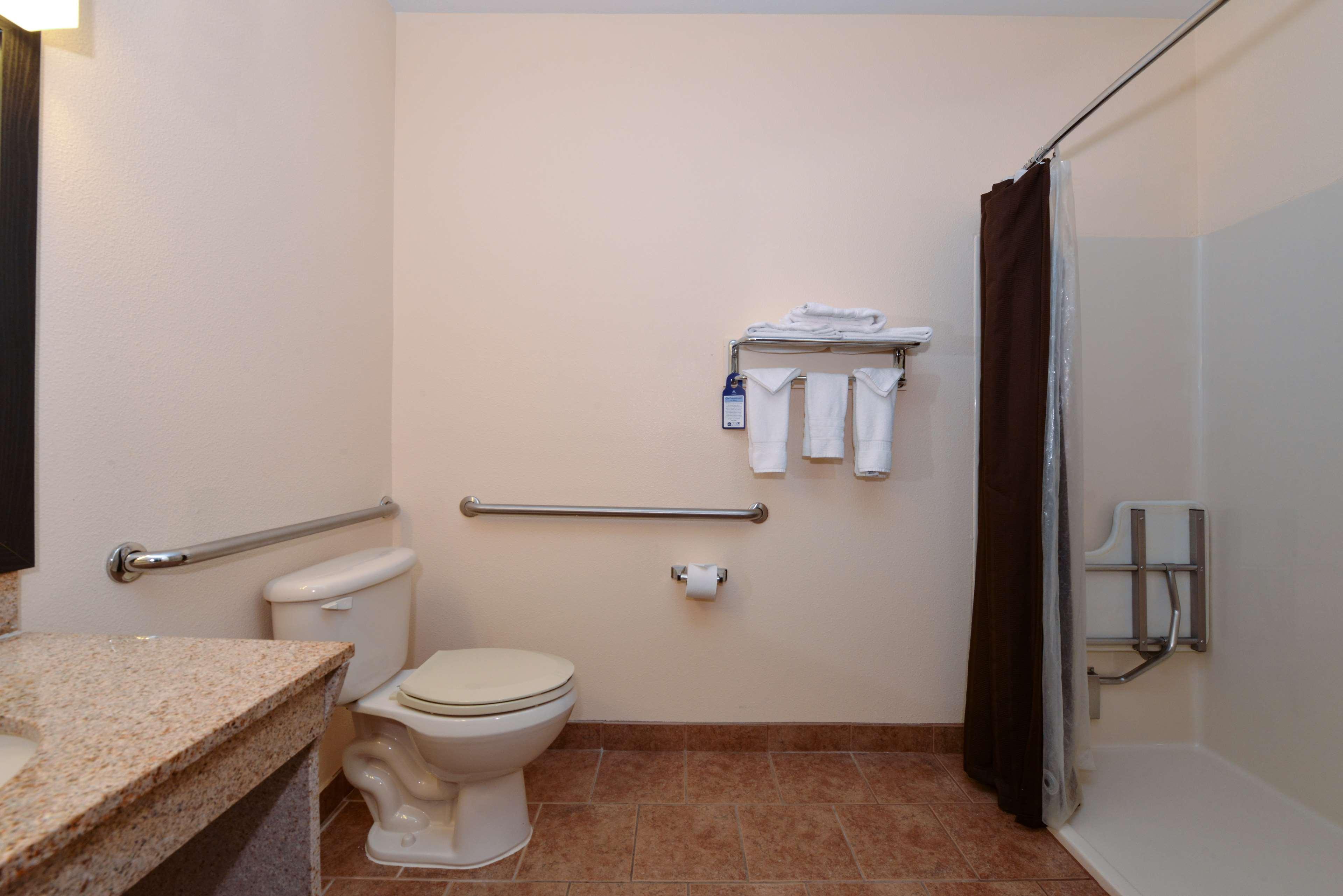 Western Inn&suites Hotel