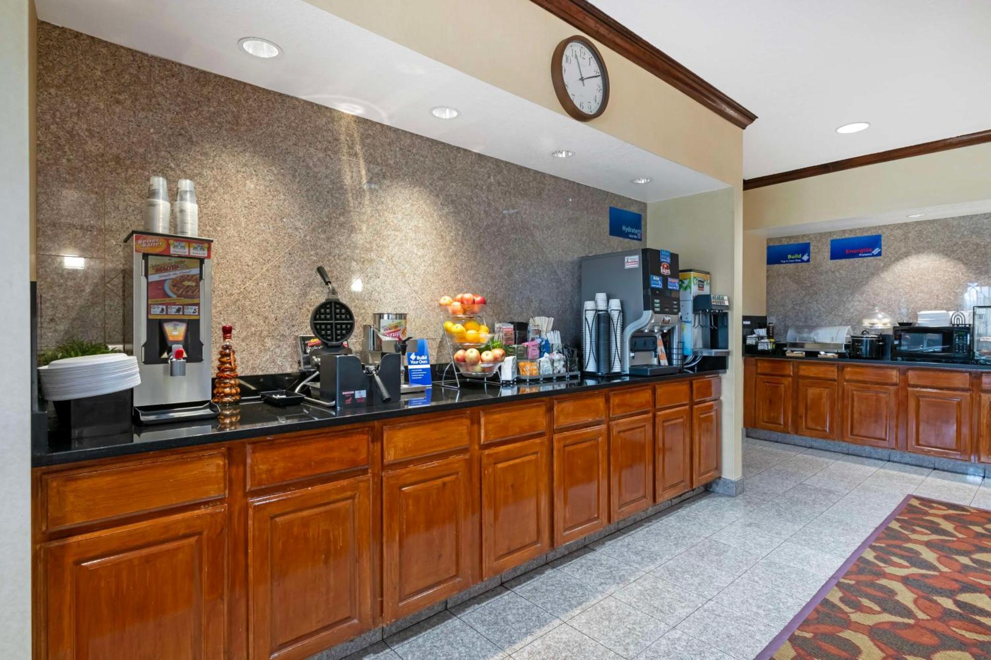 Western Inn&suites Hotel