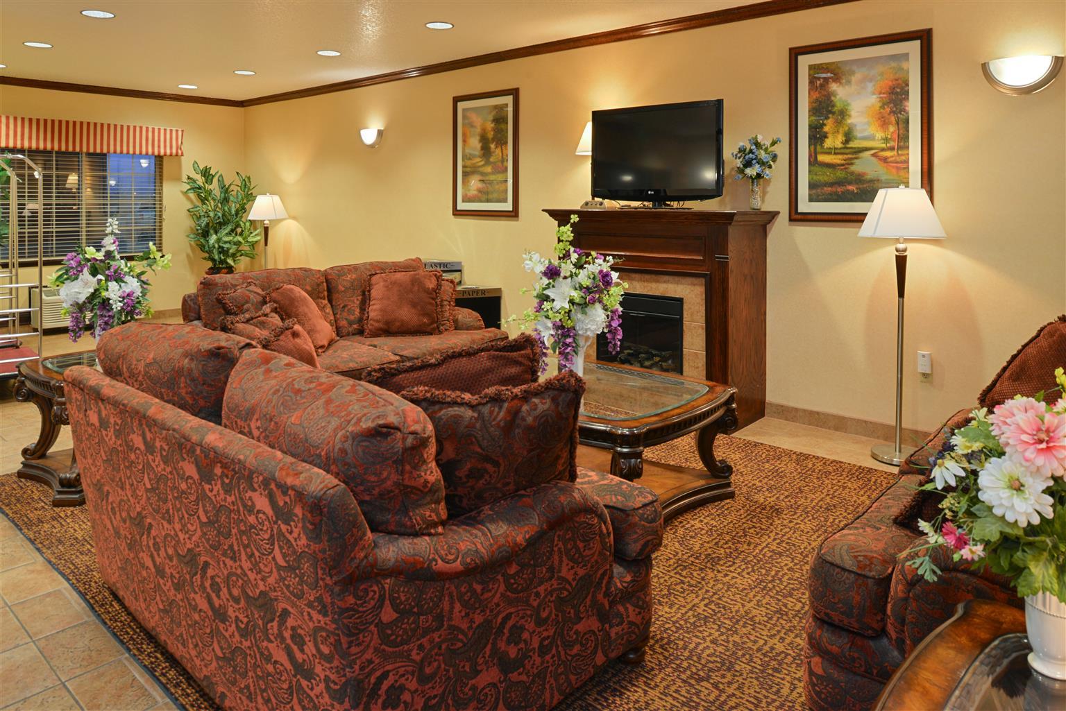 Western Inn&suites Laramie
