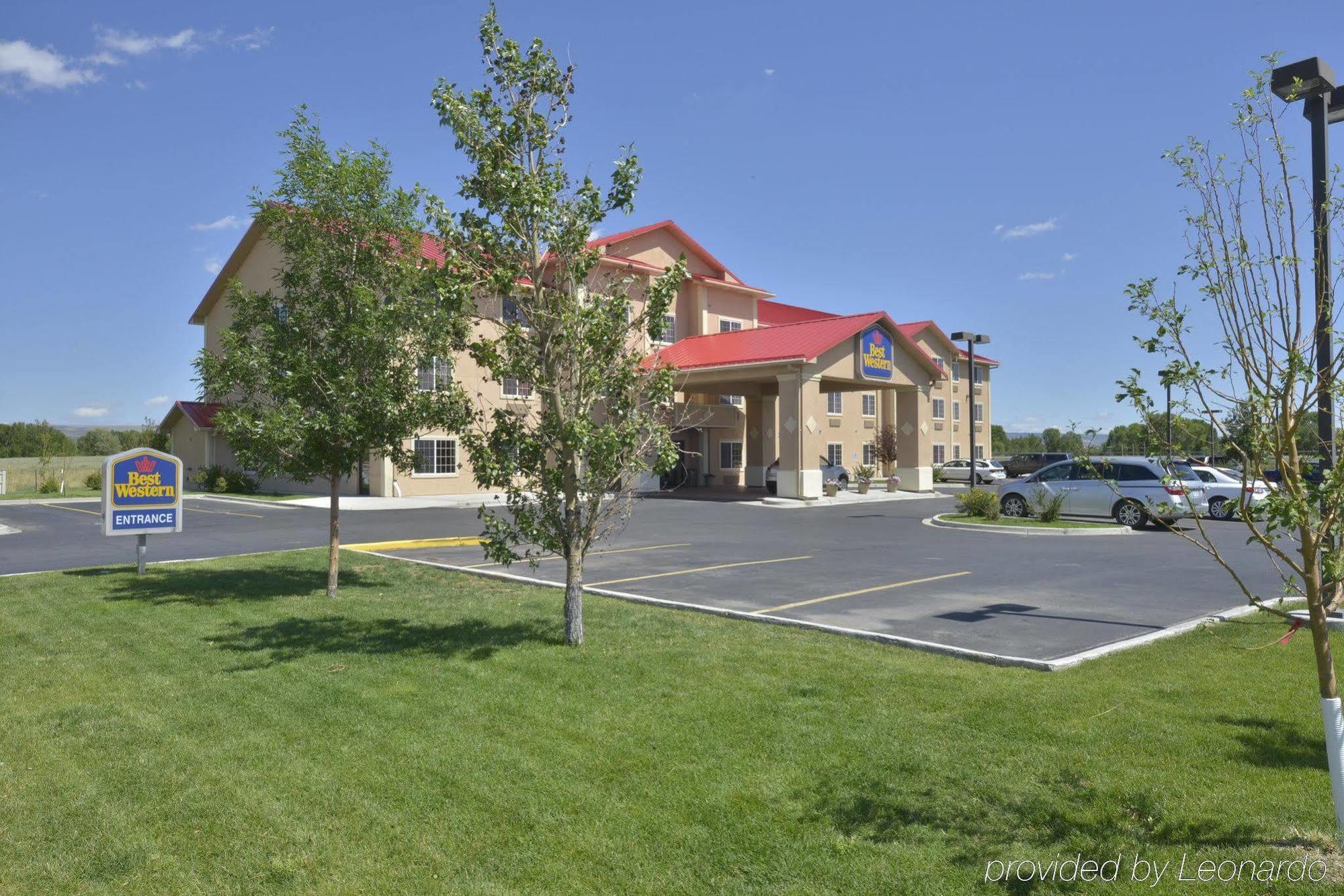 Western Inn&suites