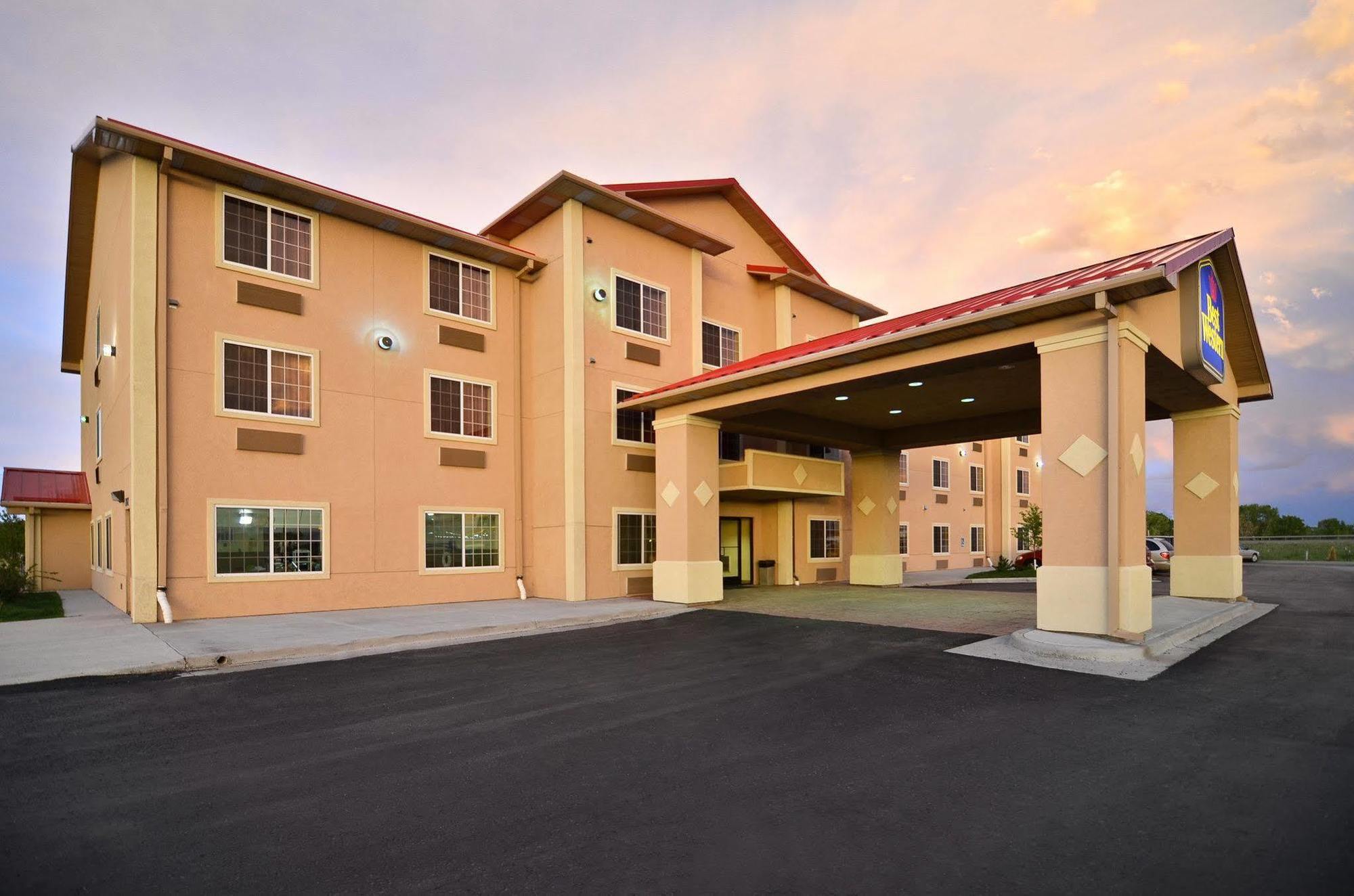 Western Inn&suites