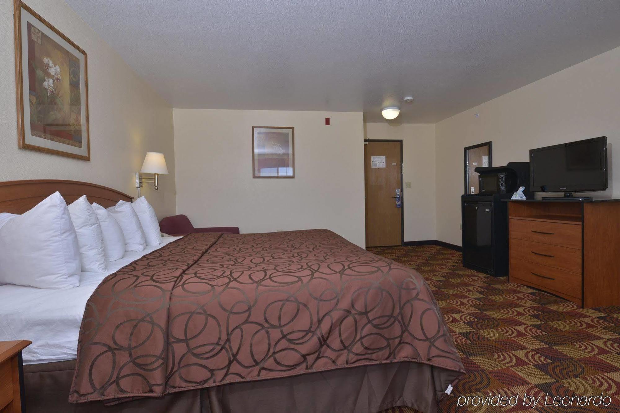 Western Inn&suites Hotel