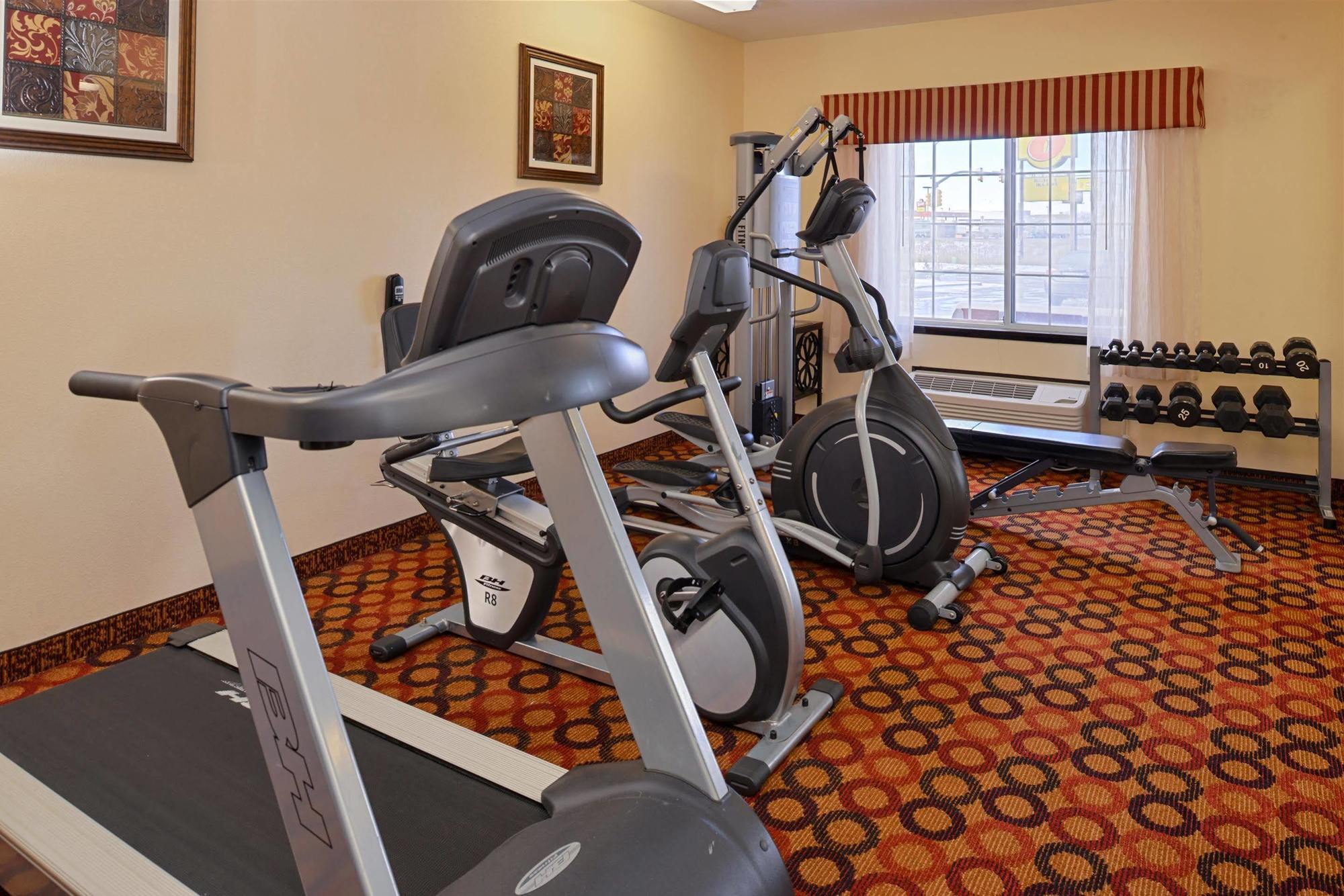 Western Inn&suites Hotel