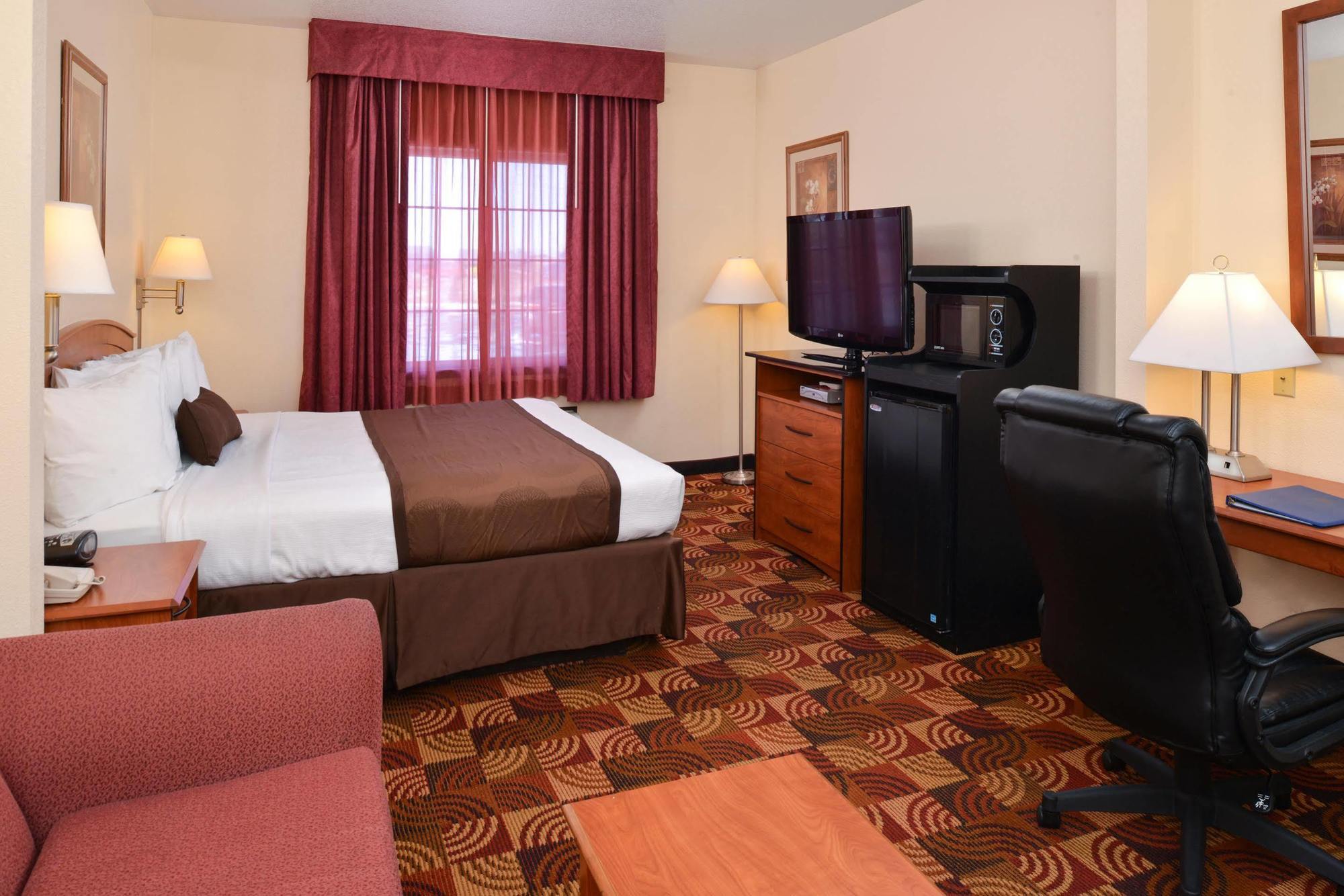 Western Inn&suites Laramie